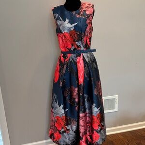 Kay Unger Elegant Floral Midi Dress in Navy and Red